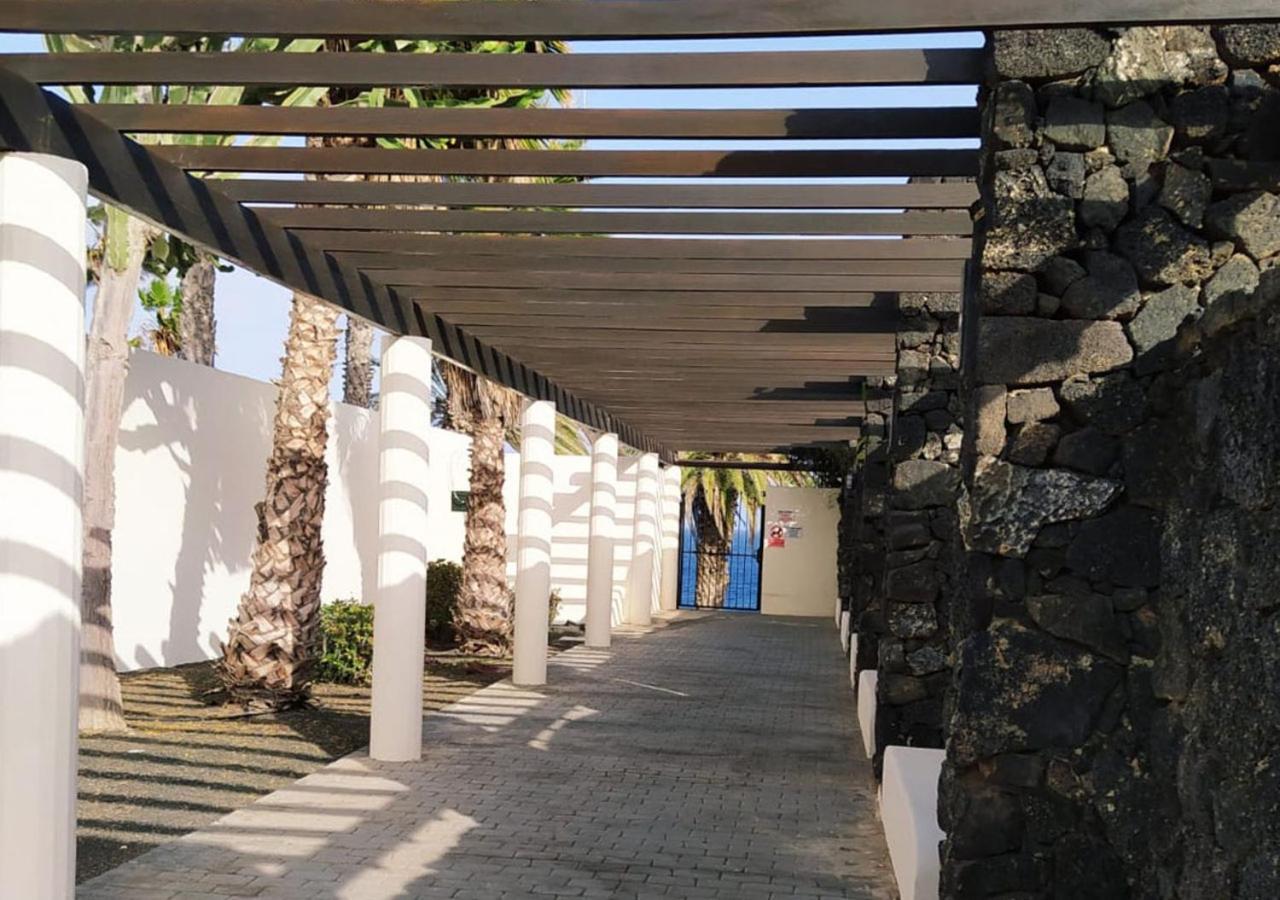 Villa Sun And Sea 2 Front De Mer Playa Rocca Costa Teguise Exterior photo